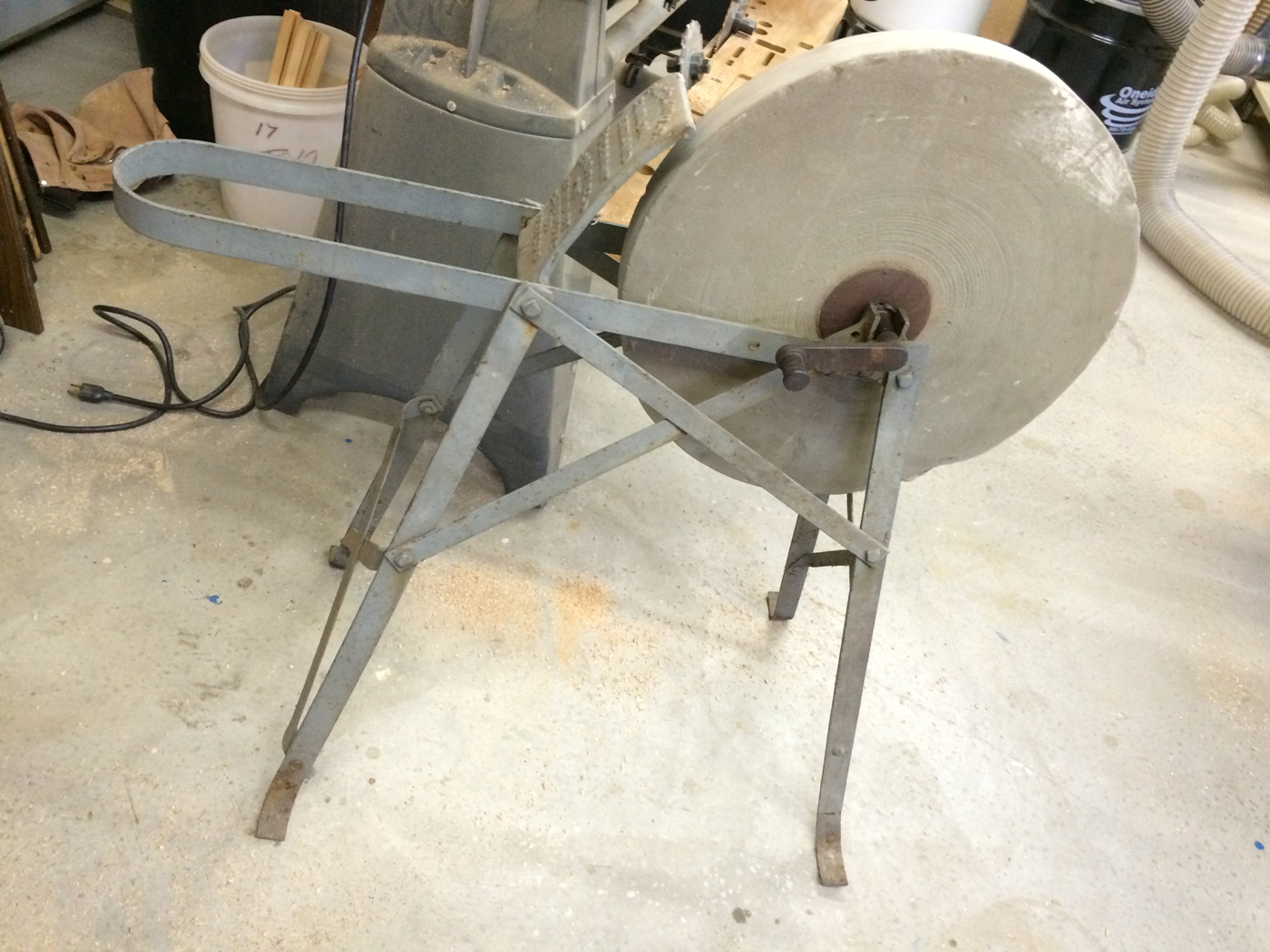 sharpening wheel.jpg