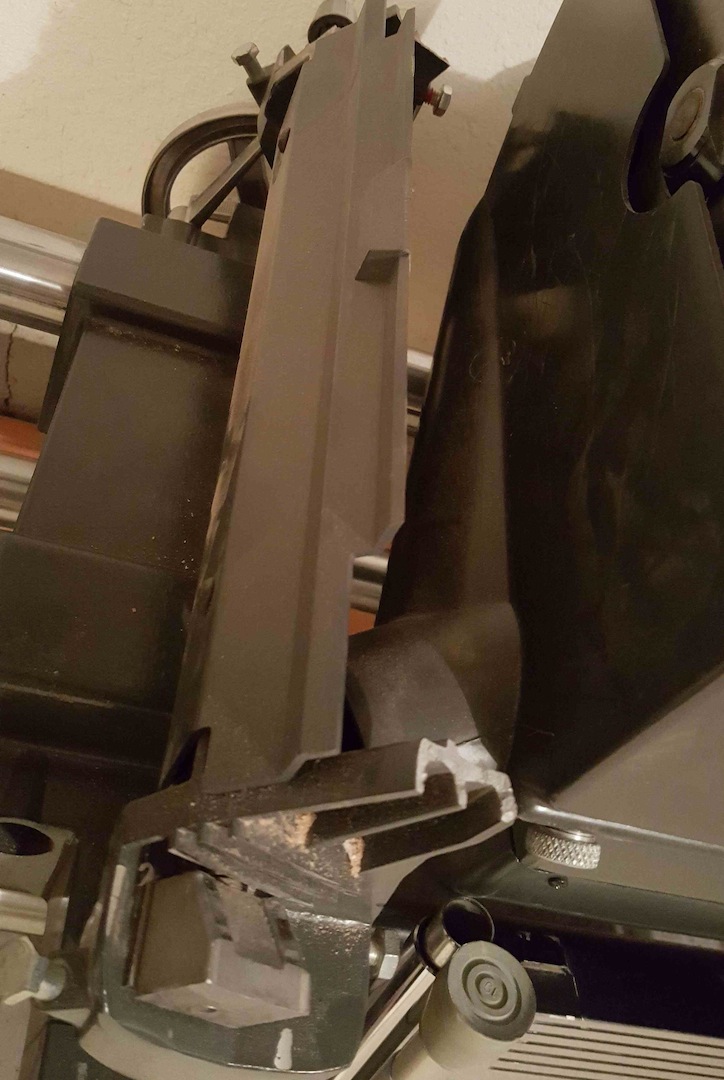 The piece that is still attached to the SS :(