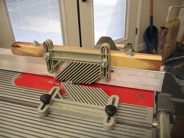 featherboard1.jpg