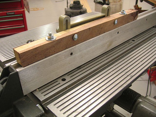 featherboard2.jpg
