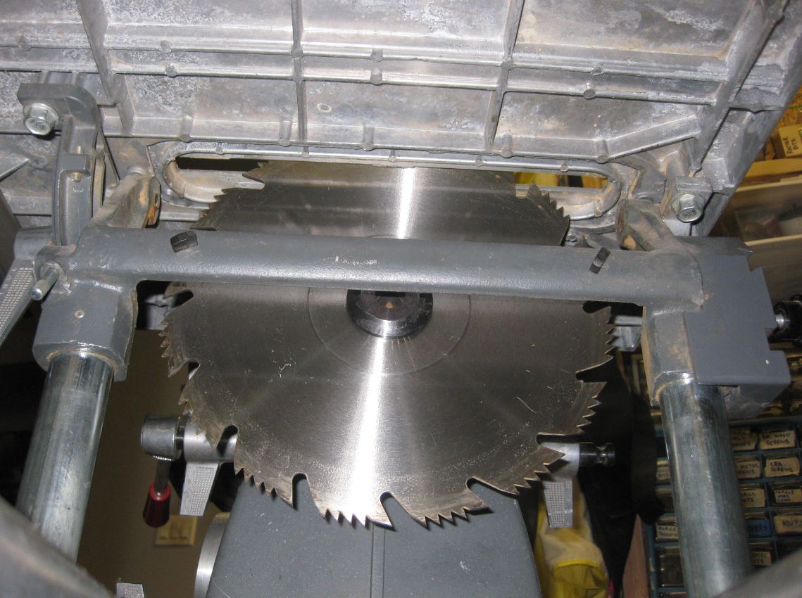 Underside right