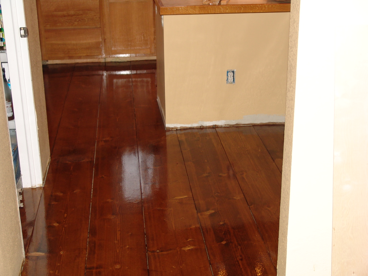 2nd Coat of Polyurethane