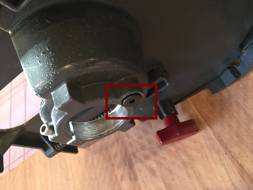Guard alignment screw