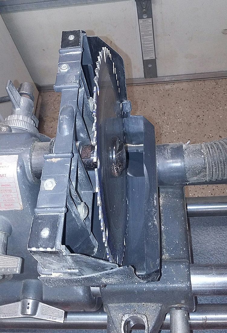 Attached to Quill, note the quill<br />is extended, so with out that spacer mentioned there is plenty of room for a dado.
