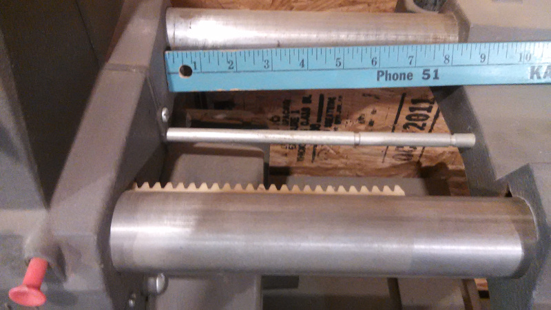 Shopsmith Mark VII carriage lock rod in first notch-red lock-release button at left 3 rz.jpg