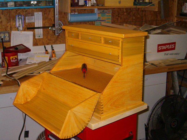 chest with box joints.jpg