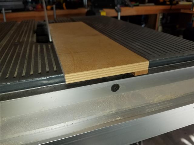 Blade to Table Alignment Jig 005 (Small).jpg