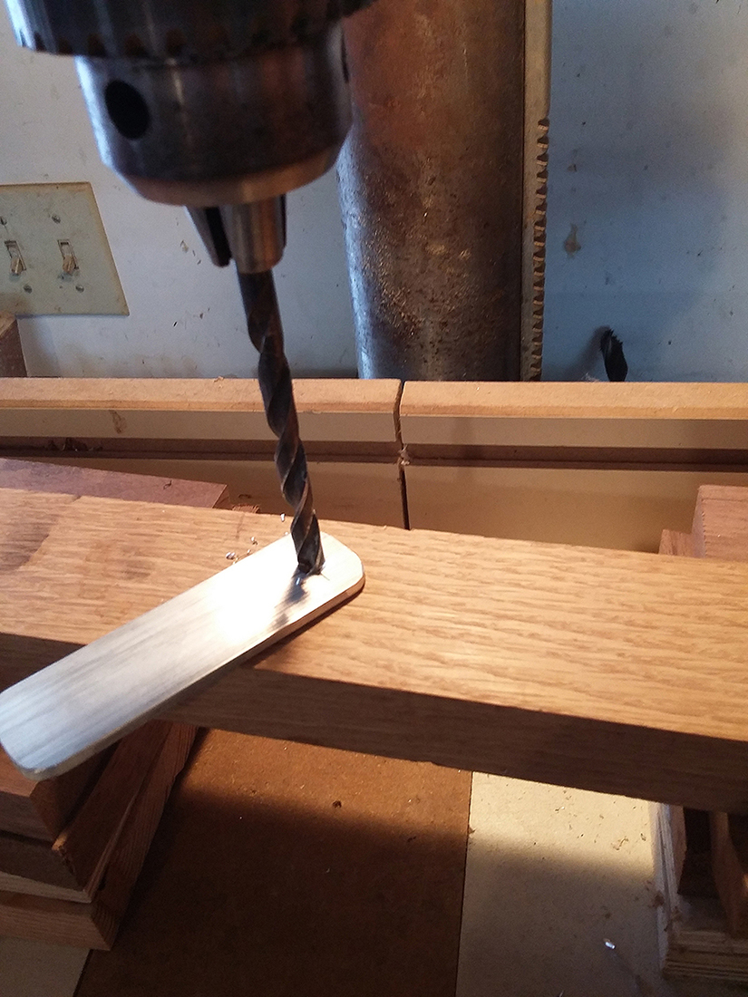 Drilling Flipper to retain the tube holding the tables.