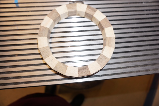 20 segments, no gaps, all edges line up perfectly!