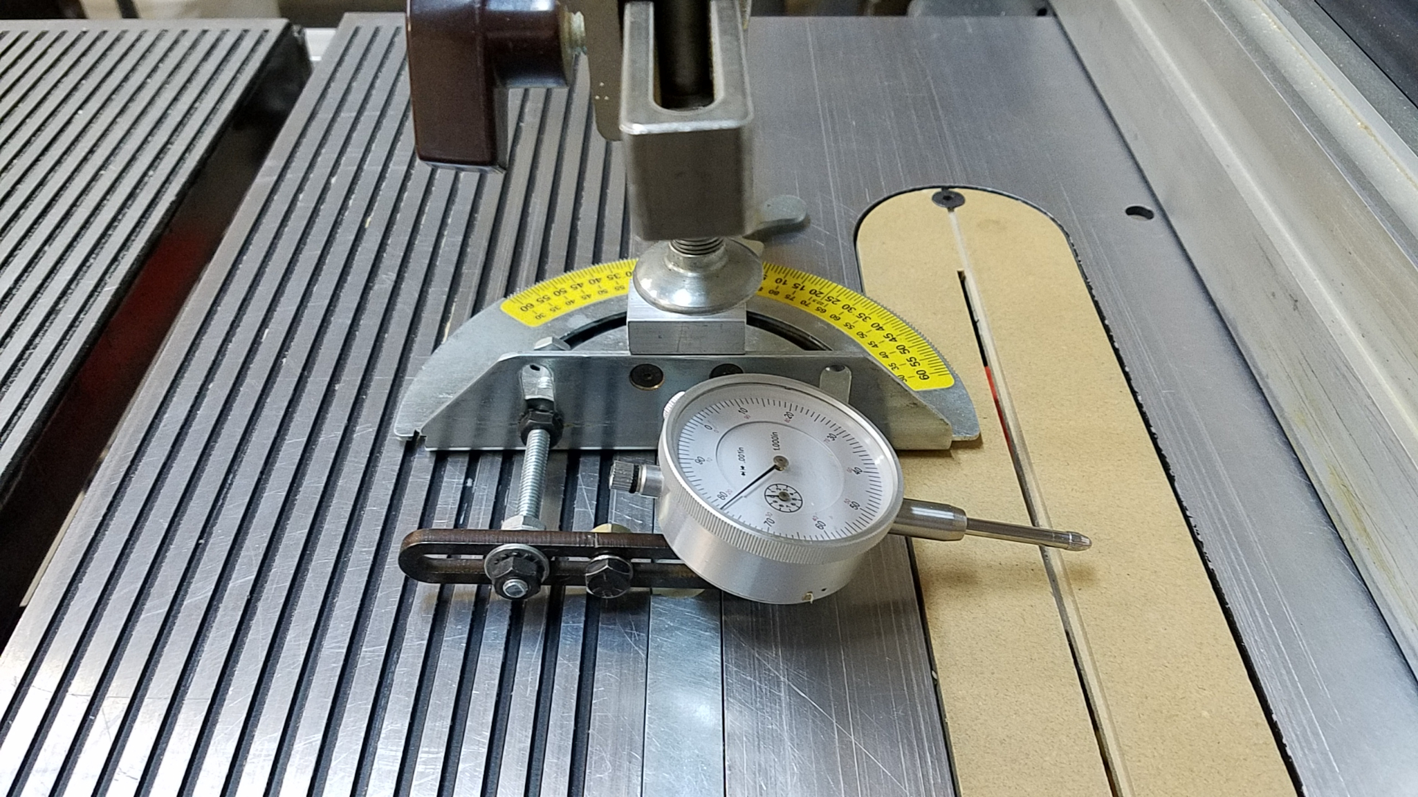 Riving Knife Adjustment 007.jpg