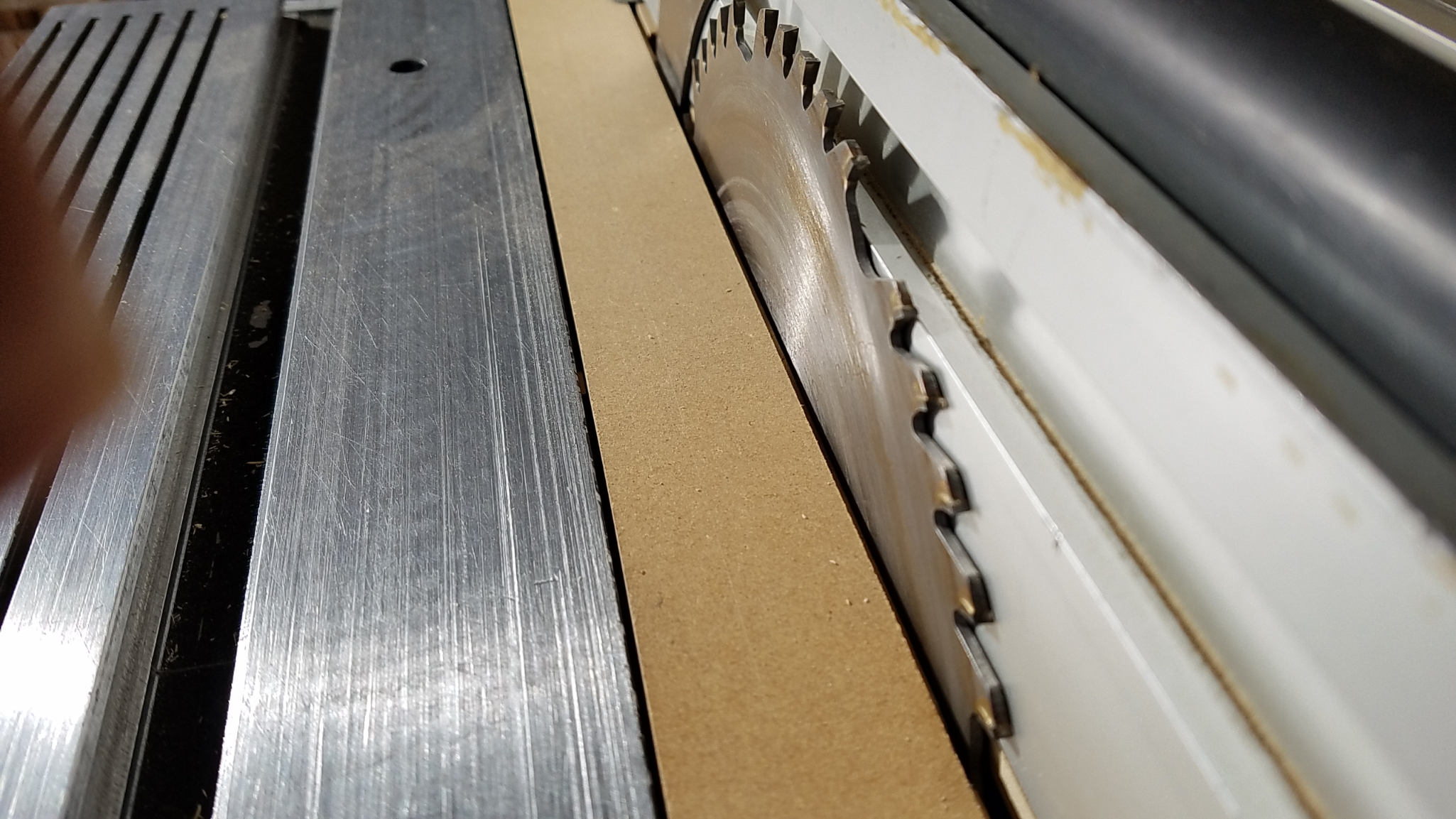 Riving Knife Adjustment 015.jpg