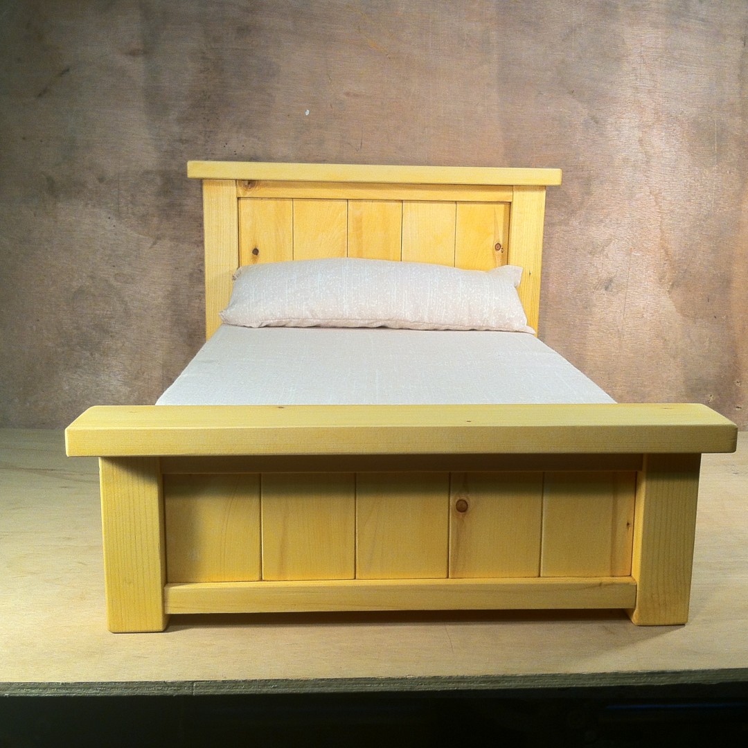 doll bed2.JPG