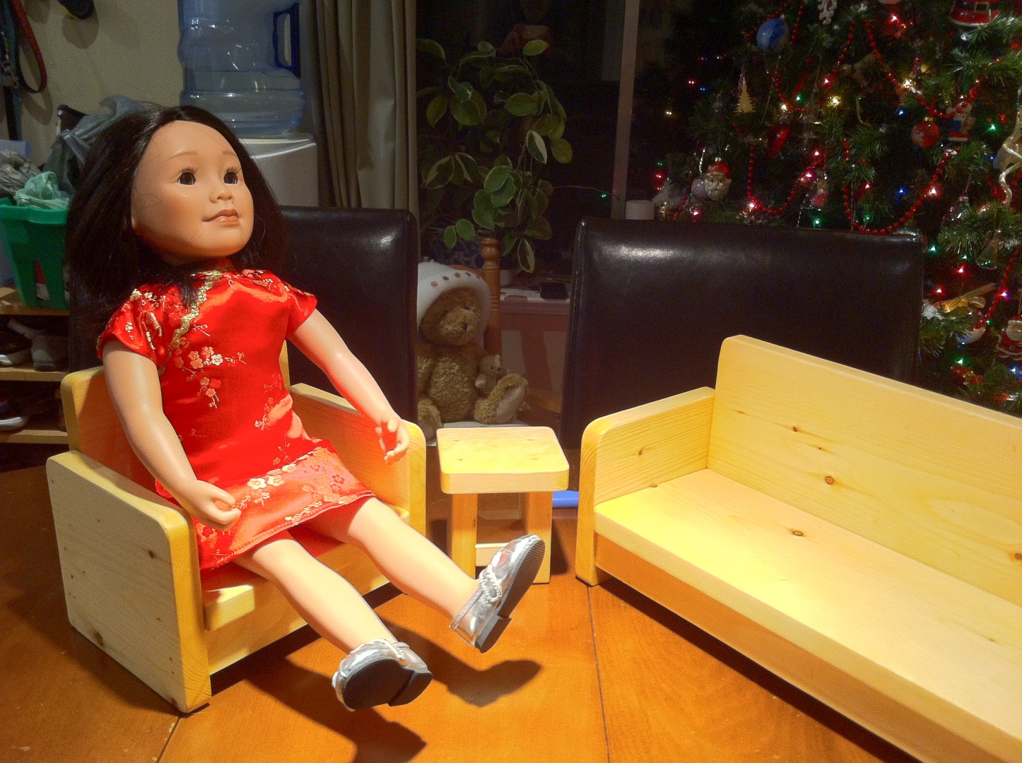 Doll loveseat chair2.JPG.JPG