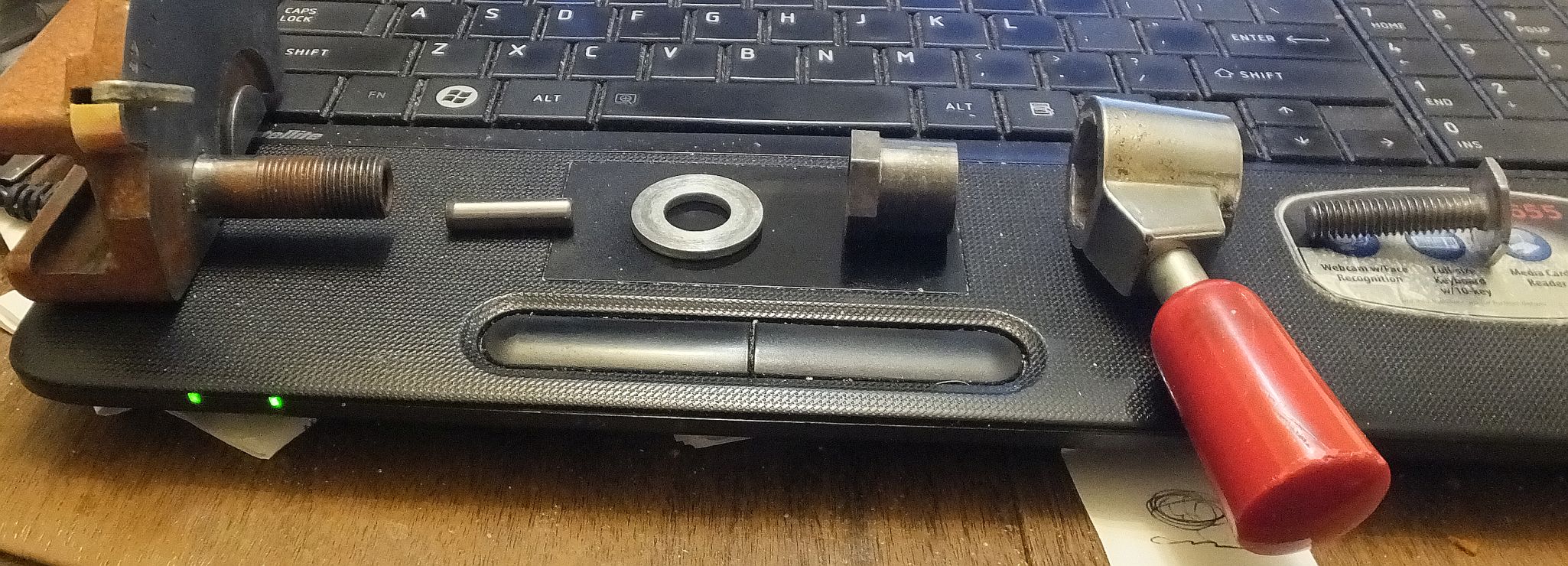 jointer clamp parts real.jpg