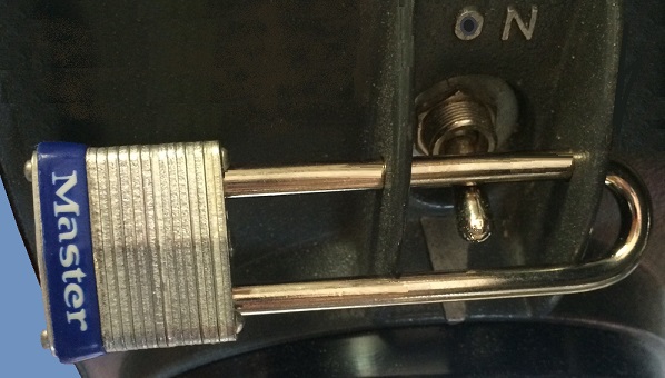 Padlock Inserted in tabs.jpg
