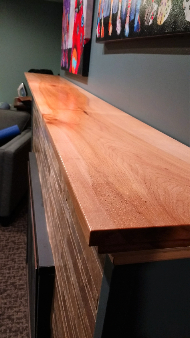 Mantel 927.jpg