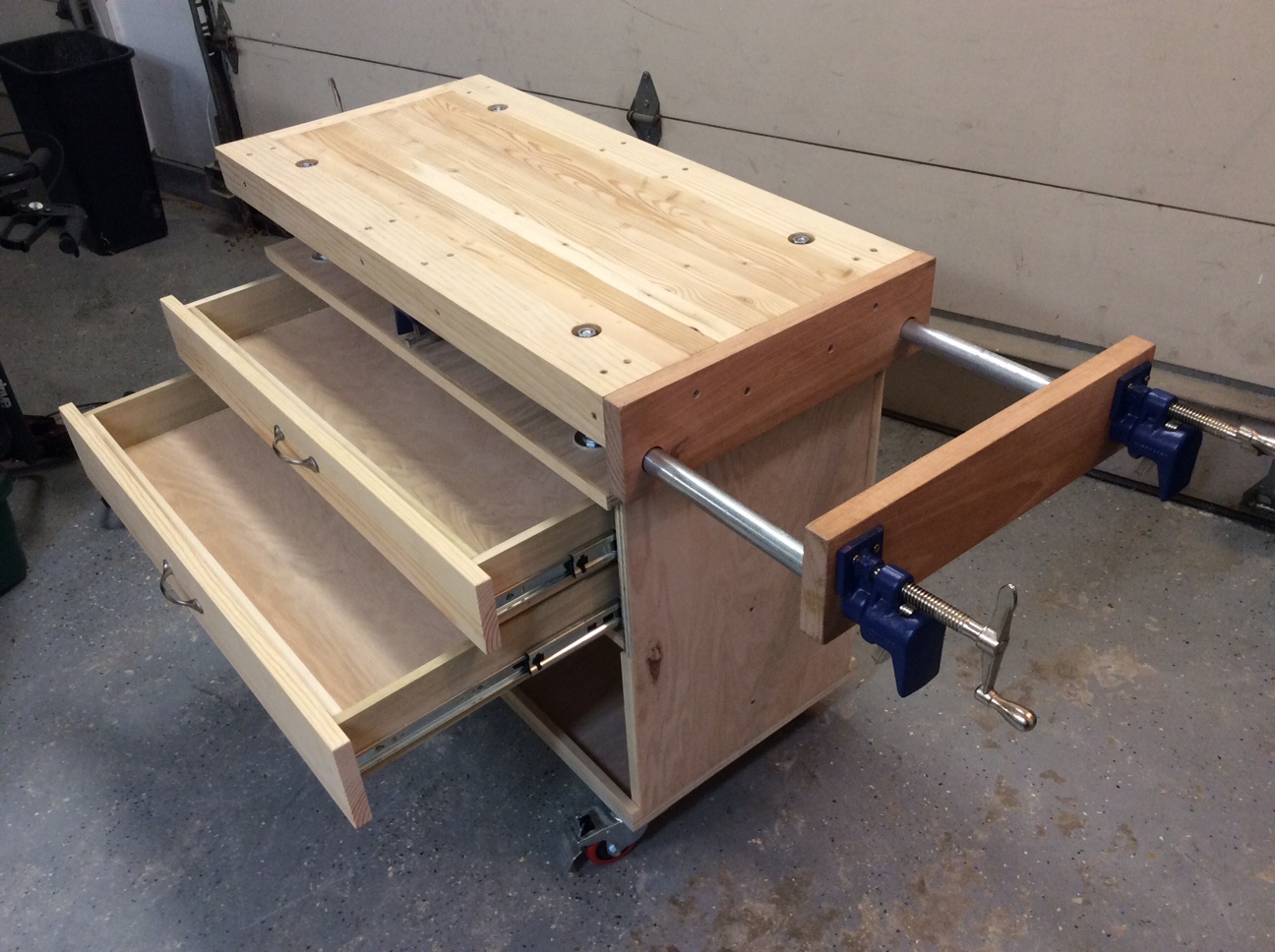 Cart showing open vise &amp; drawers