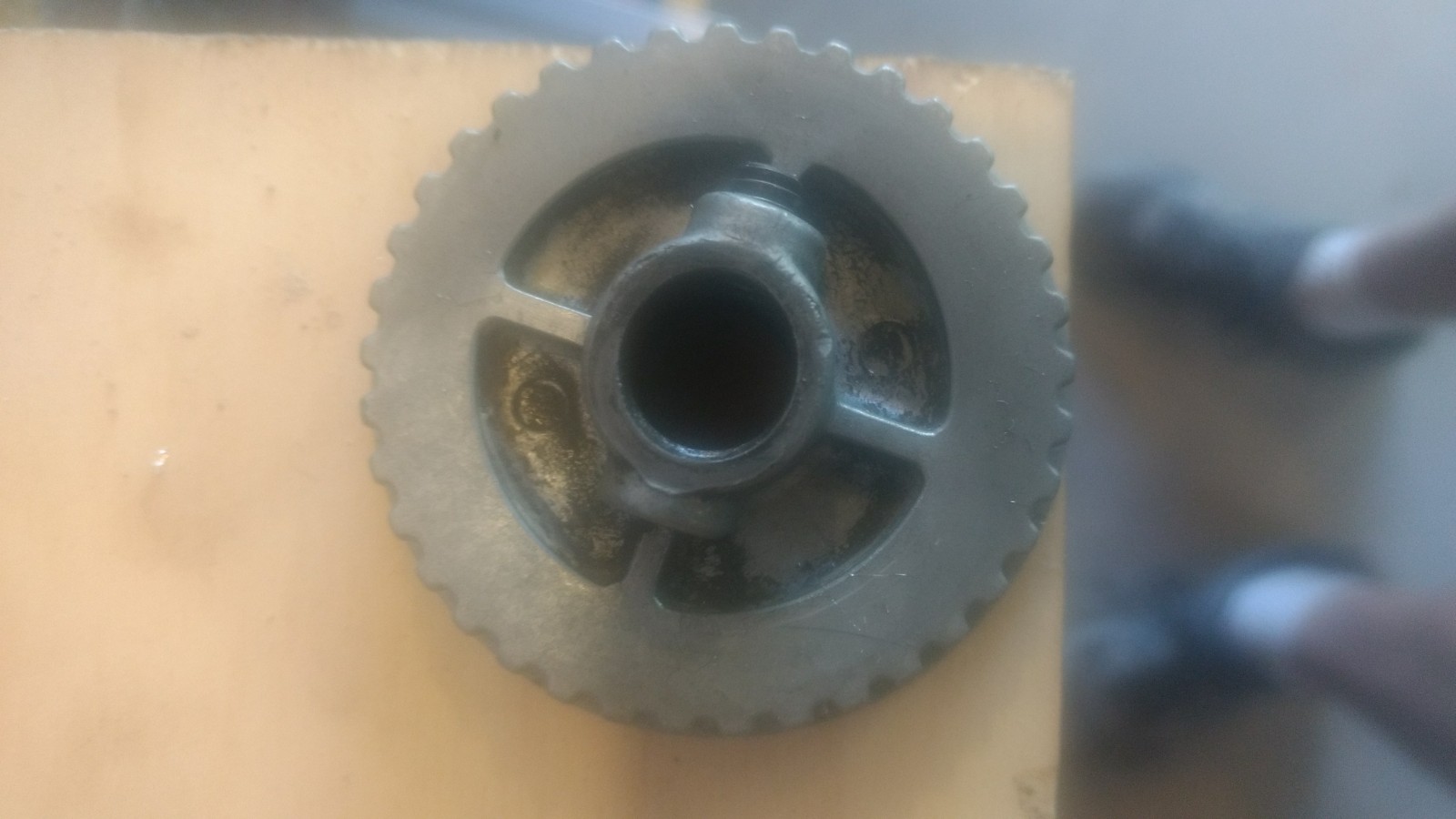 Pulley showing ovalled hole