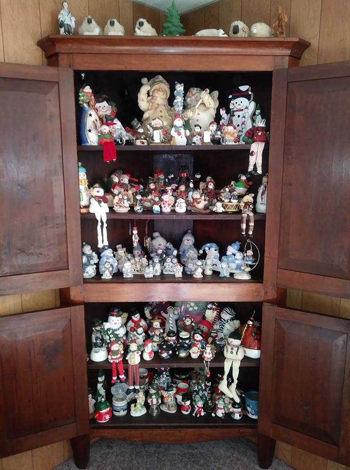 Corner cabinet 2.jpg
