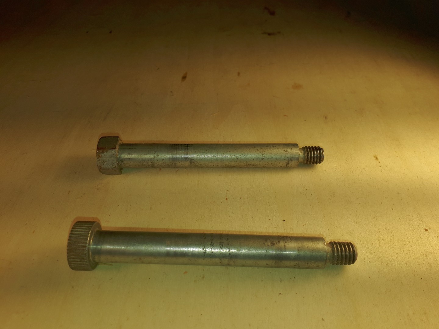 jigsawbolts2.jpg