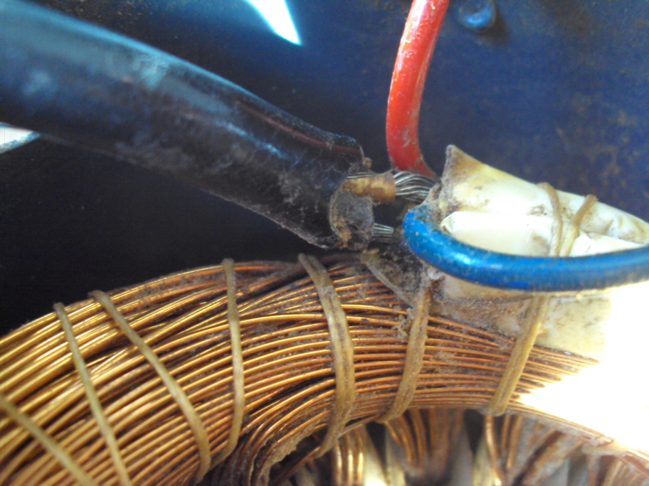 DSC01119motor wiresmotor wires2.JPG