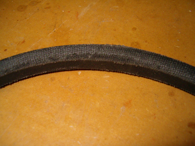 Gates belt with scuffing wear on inside.jpg