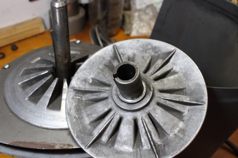 25 - Motor sheaves