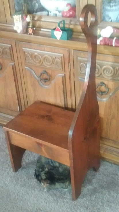 Woodwoorking - Shaker stool.jpg