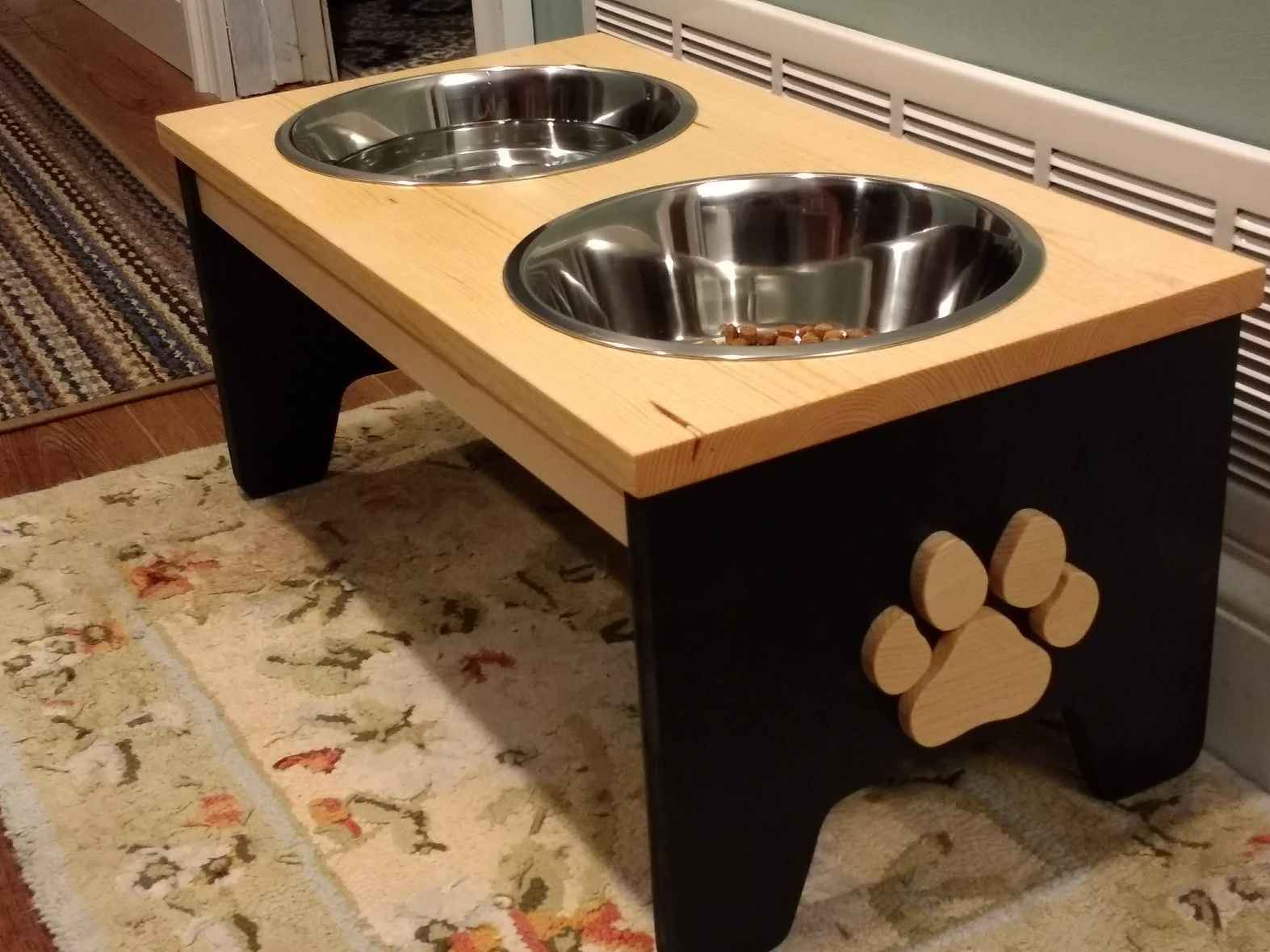 Raised Dog Feeder 921.jpg
