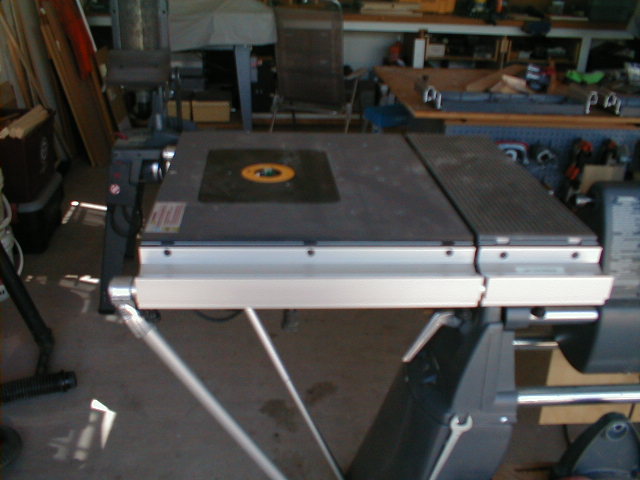 Router Table 4.JPG