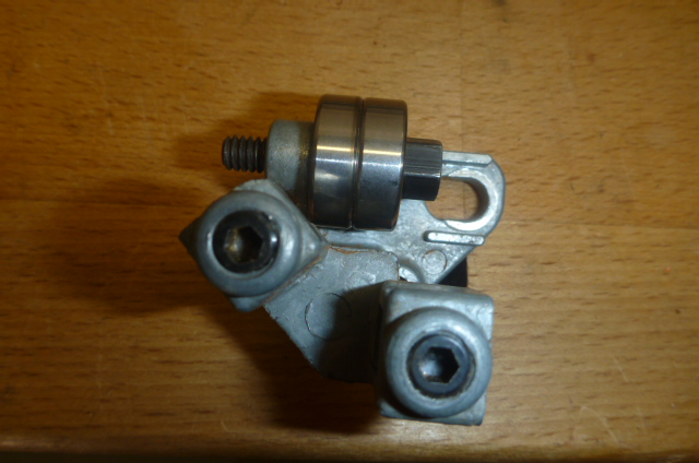 right down the middle, spins freely
