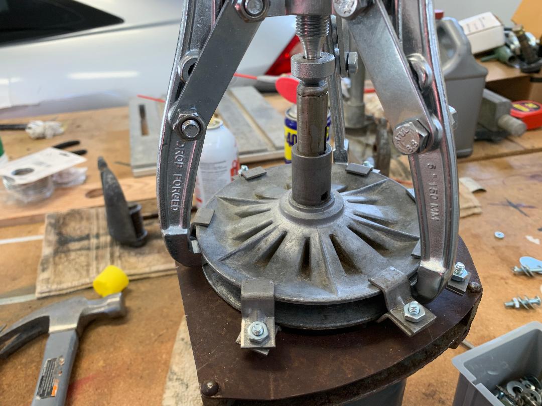 used table top fasteners to grab the fan sheave