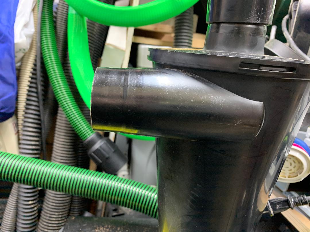 hose has to connect to this.jpg