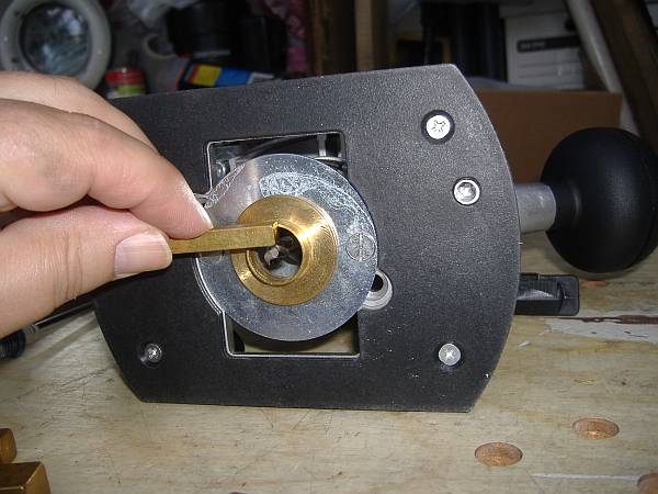27 near side of router bit to bushing.jpg
