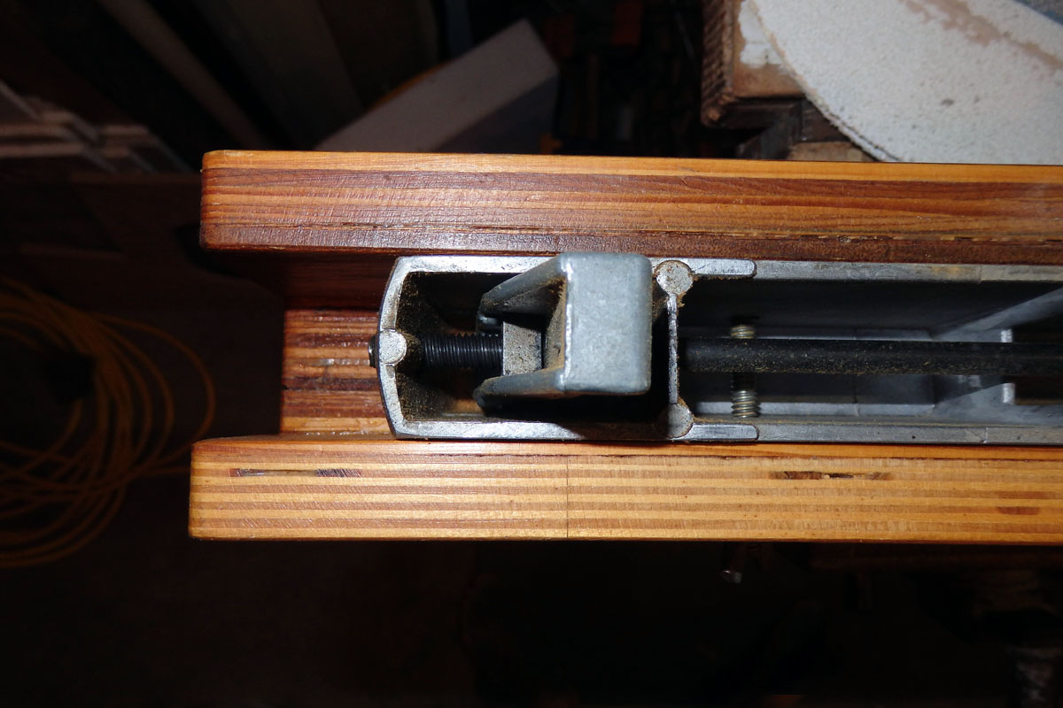 with knob tightened