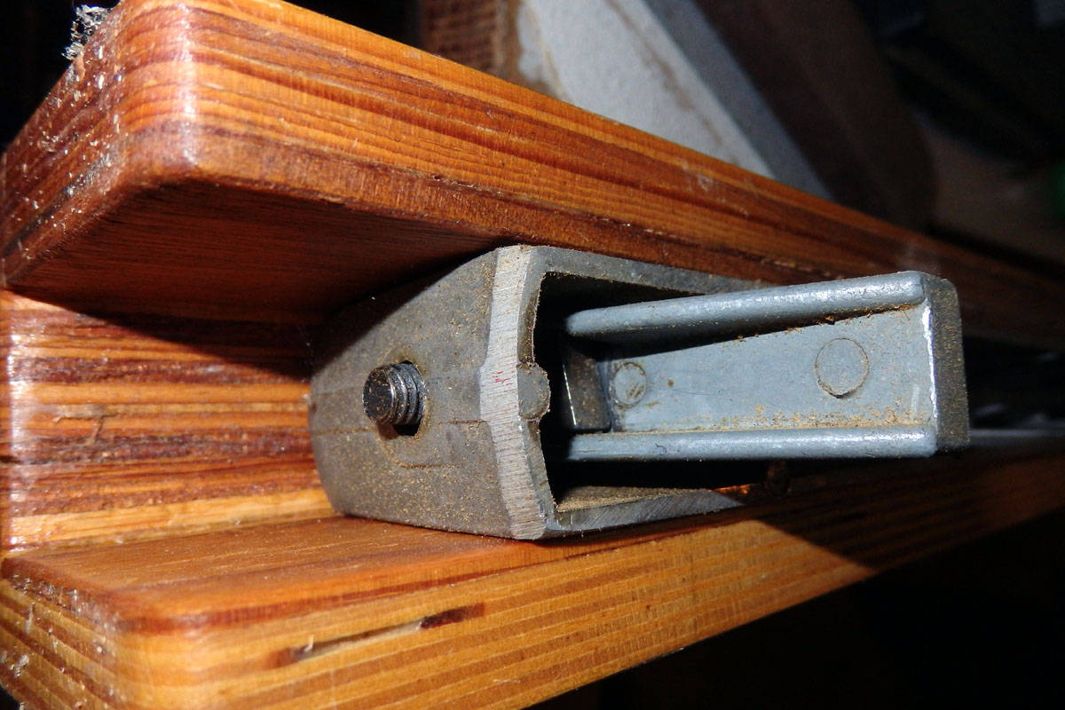 with knob tightened