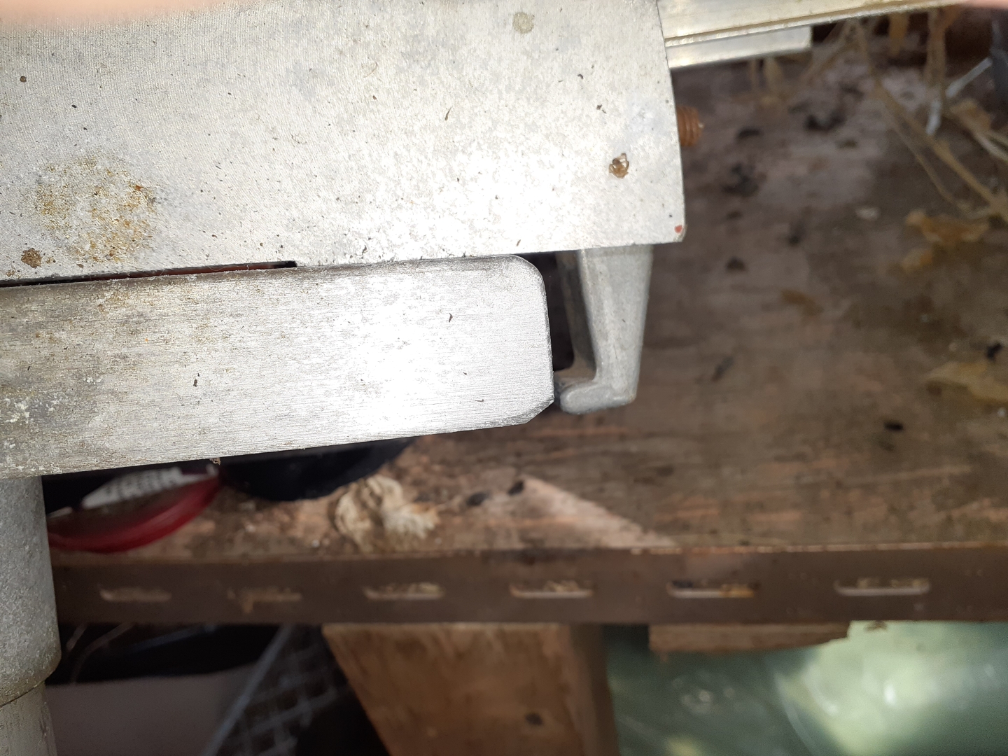 greenie fence rear lock2.jpg
