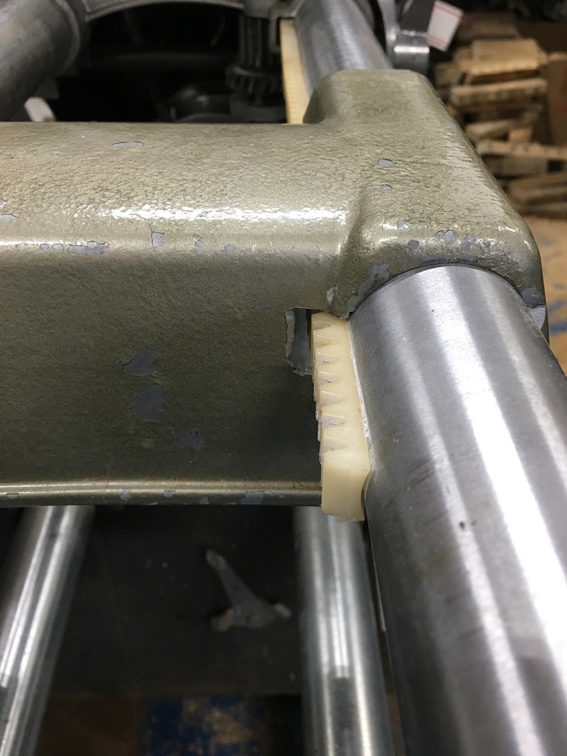 slotted carriage 2.jpg