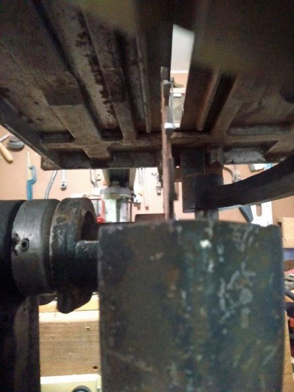 Blade cannot clear saw slot