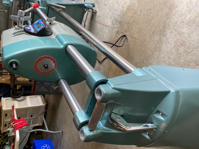 Headrest side detail