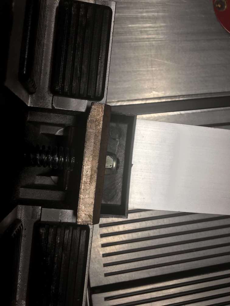 Rip Fence Front Clamp with missing chip