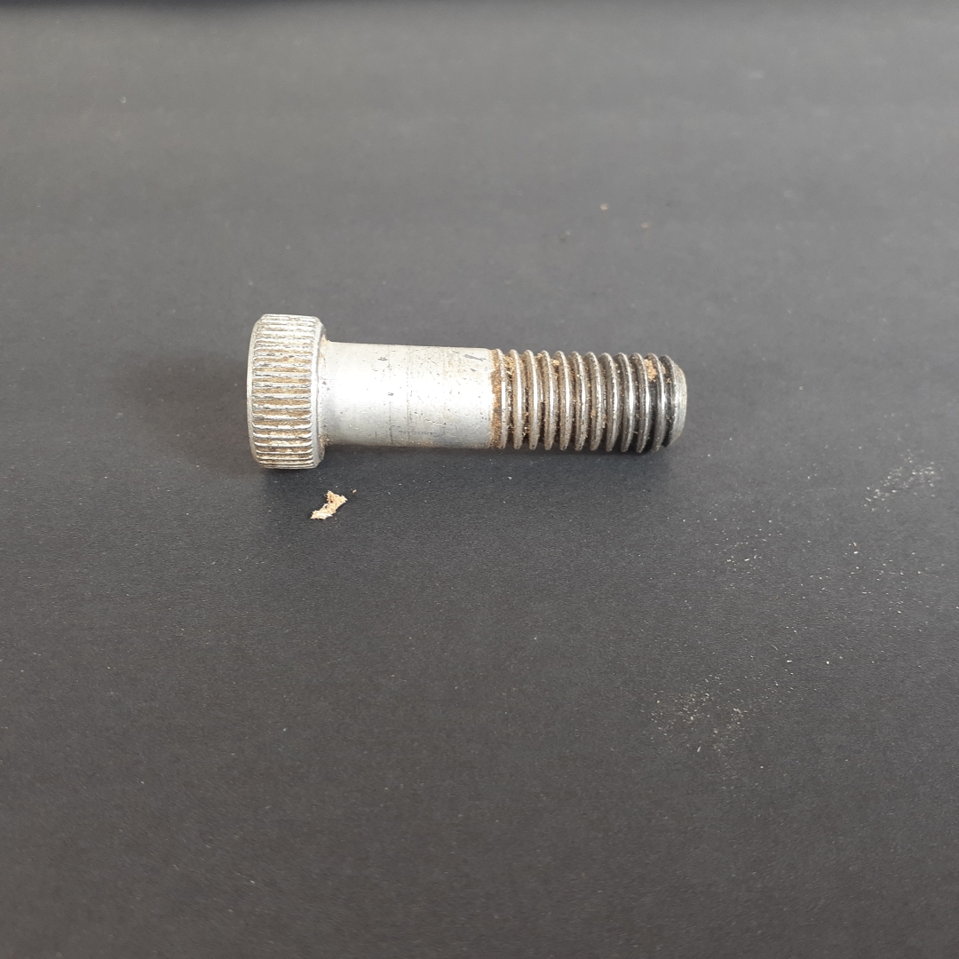 Tailstock bolt3.jpg