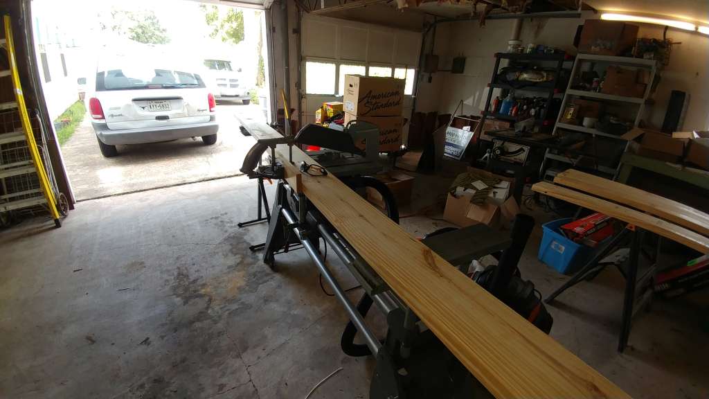 Shopsmith Mark V/500 set up for crosscutting