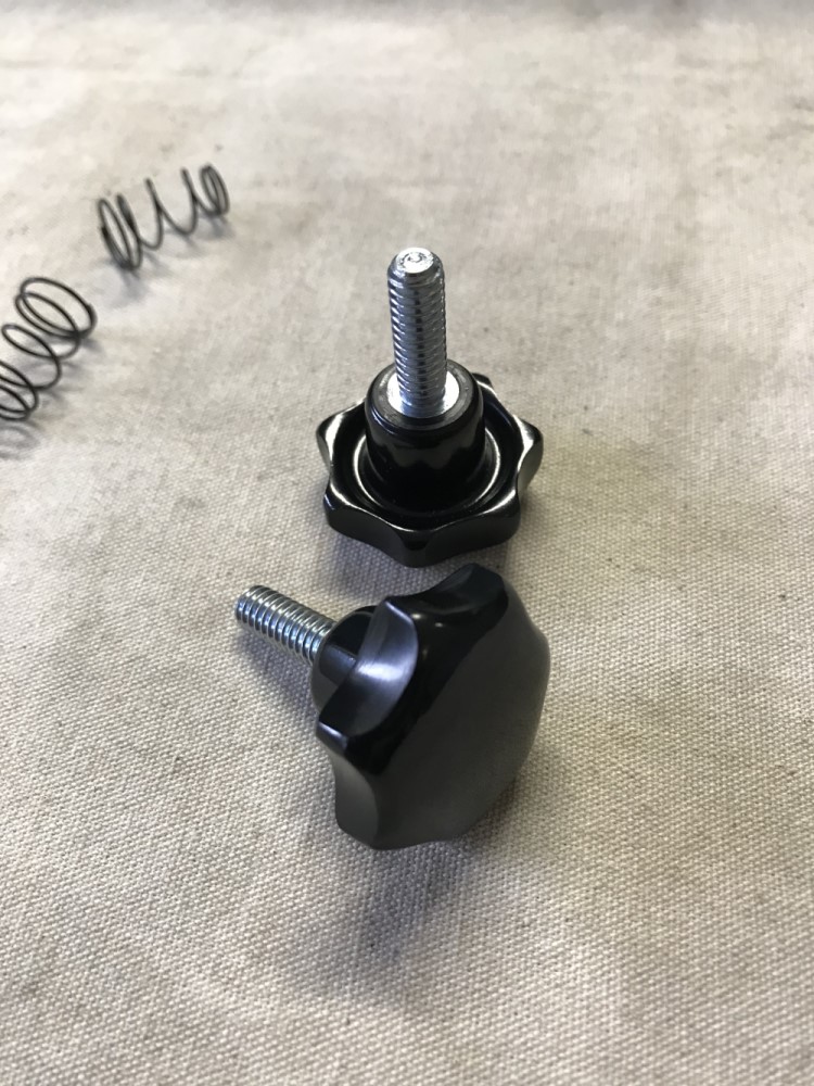 520-M7 knobs.jpg