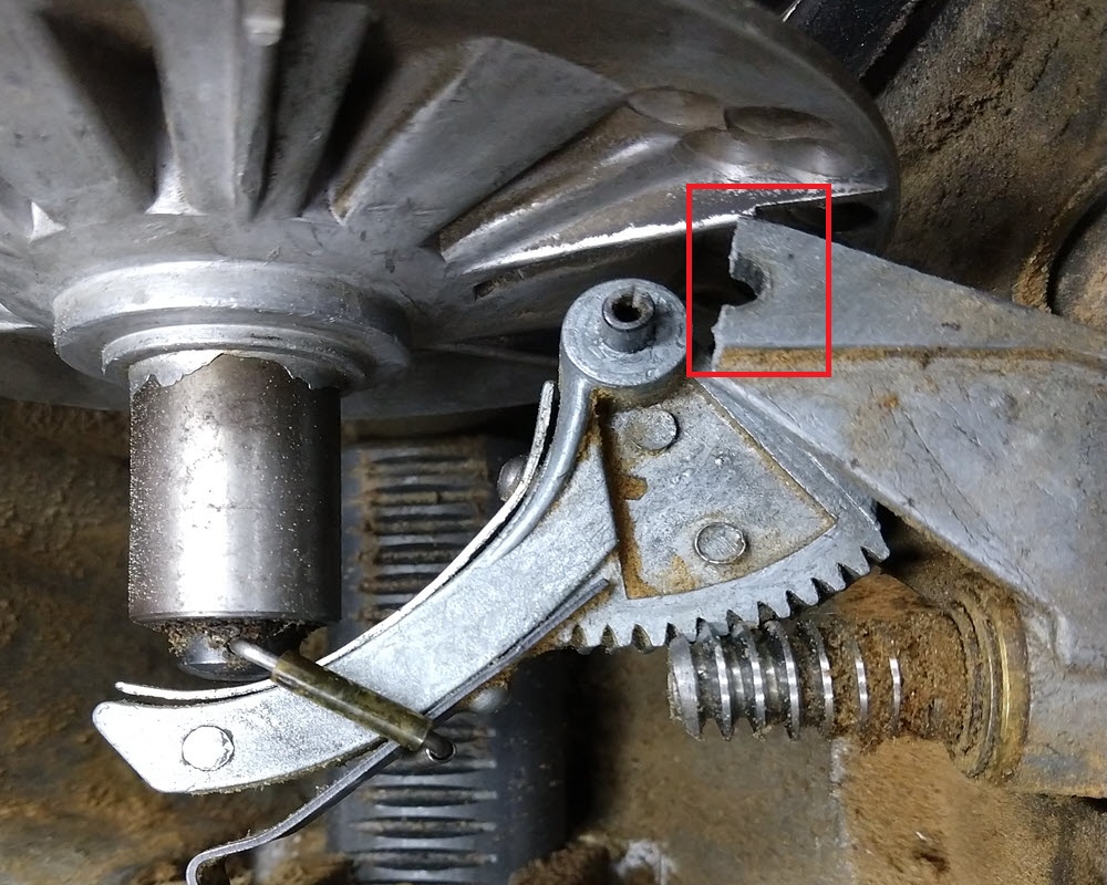 Speed Control Bracket broken, manually placed on top of worm gear (2).jpg