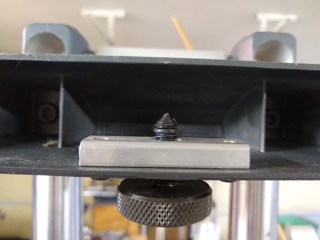 DT Lockscrew