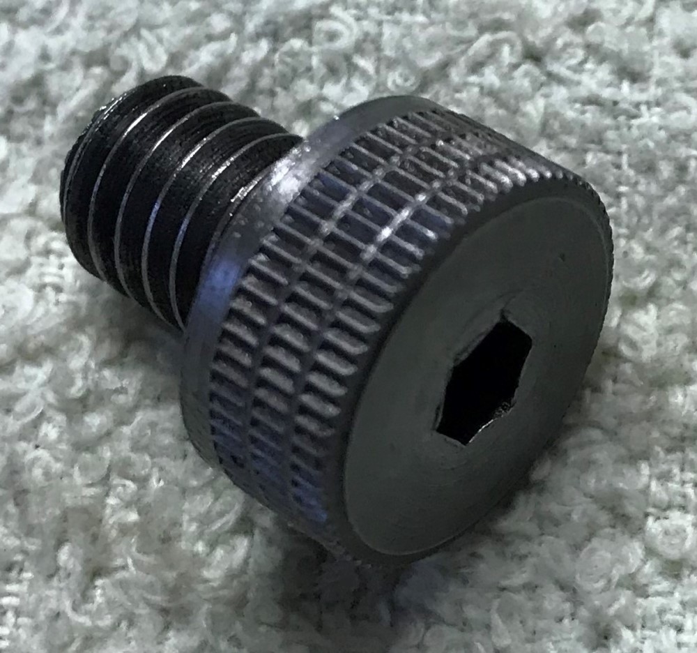 A 2333 Screw - Socket - Knurl - belt cover.jpg