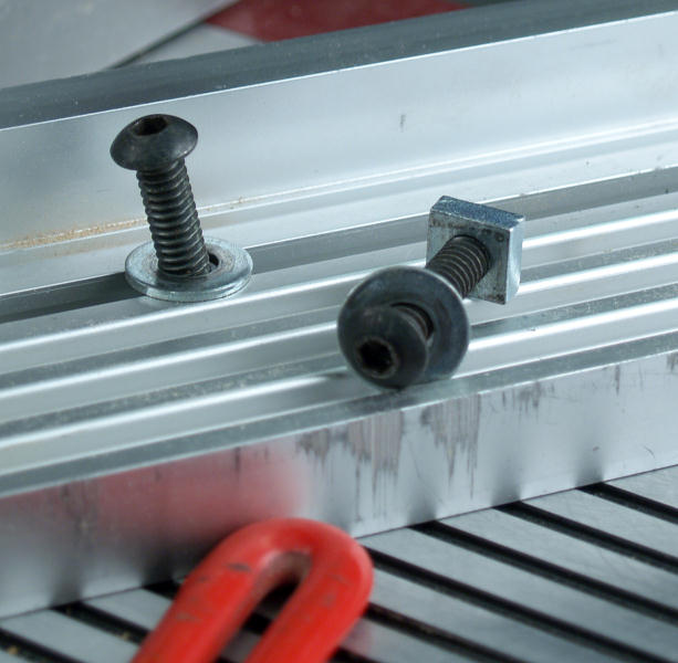 Attachment_bolts.jpg