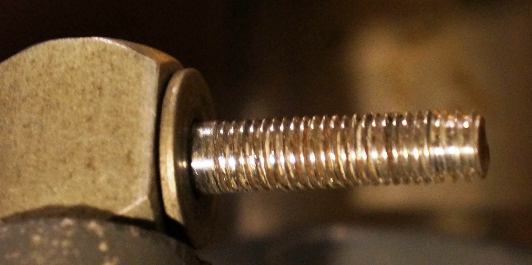 Stripped_VSC_bolt.jpg