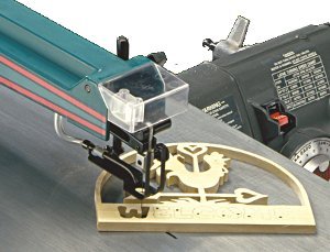 scroll_saw_intricate_fretwork2.jpg